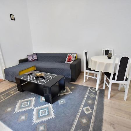 Flh - Klara Apt Sibiu Exteriör bild